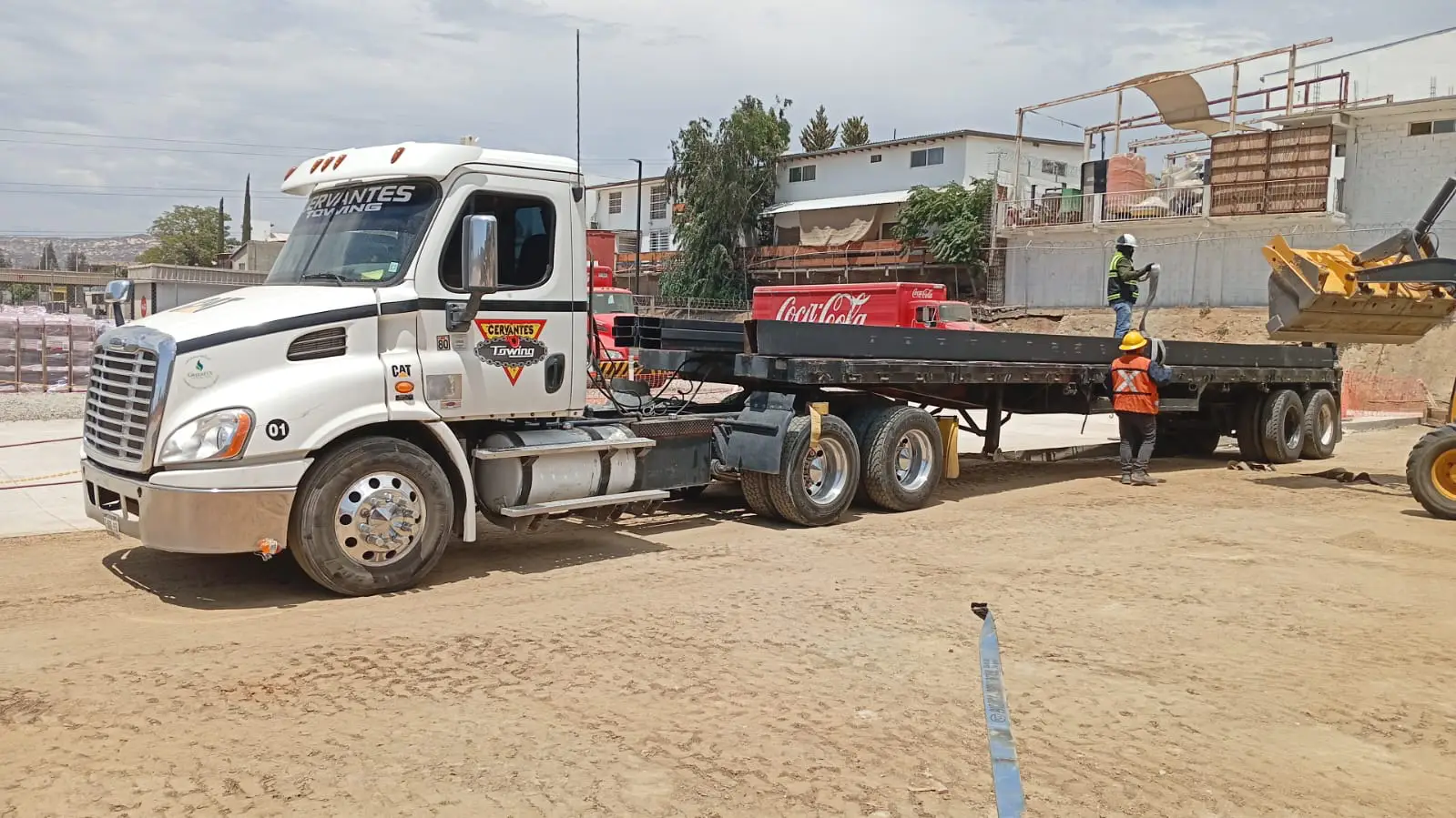 Plataforma de 40 y 45 pies para traslado de mercancías y contenedores en Baja California